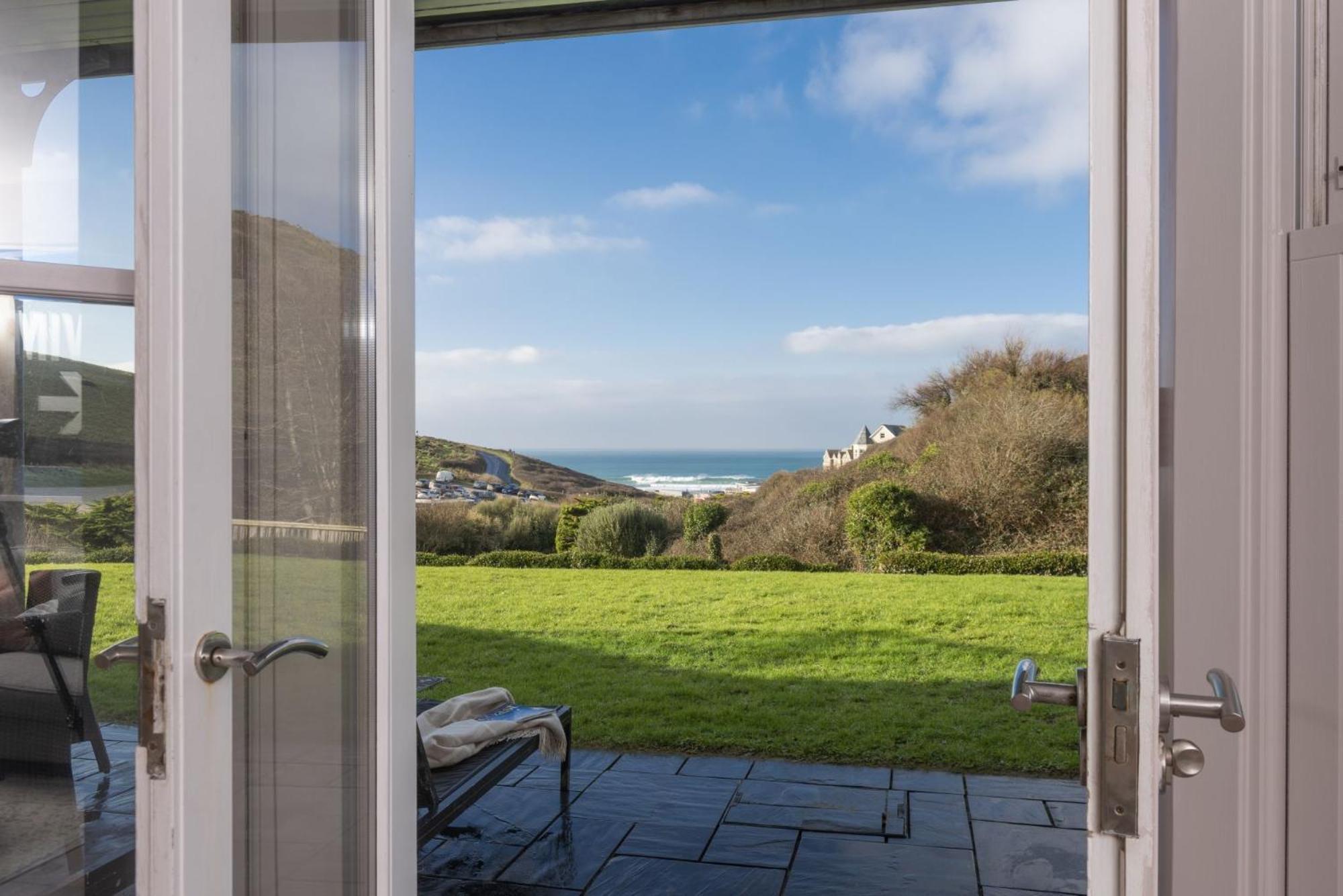 2 The Whitehouse, Watergate Bay Holiday home *