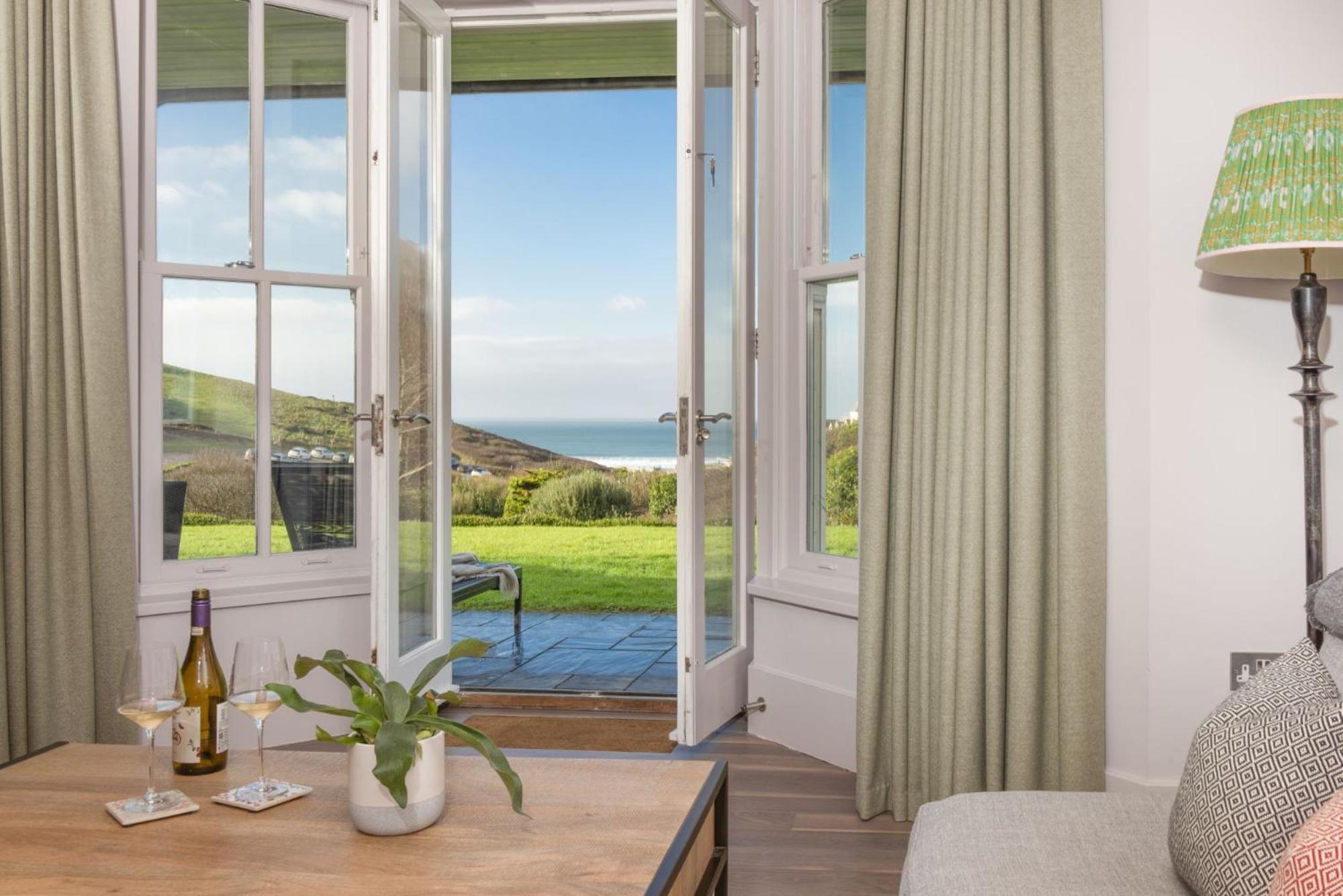2 The Whitehouse, Watergate Bay Holiday home